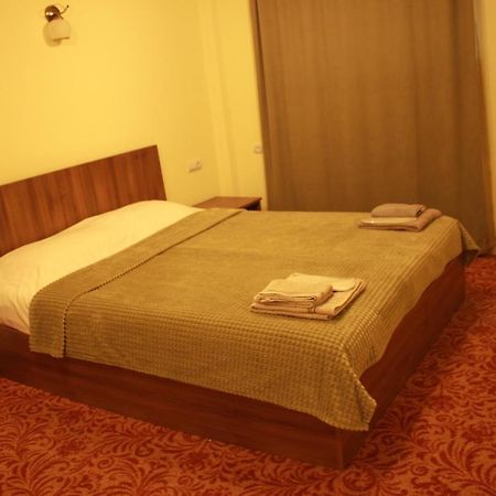 Hotel International Yerevan Exterior photo