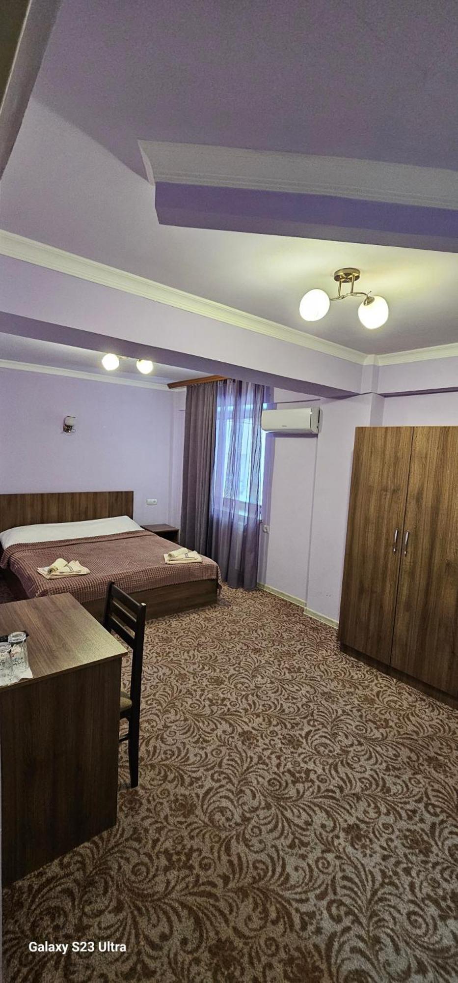 Hotel International Yerevan Exterior photo